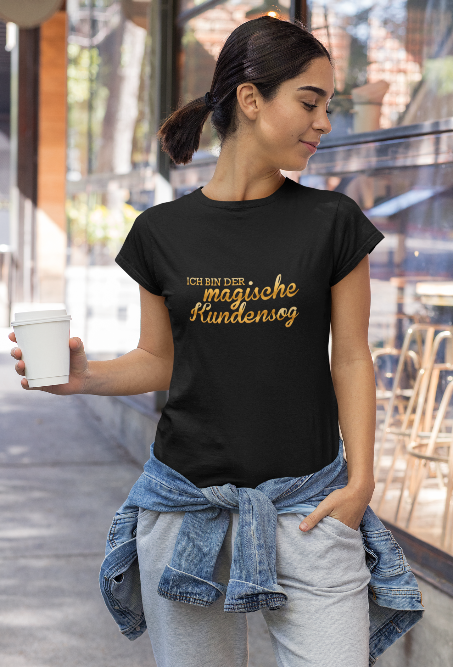 Premium shirt for businesswomen "I am the magic customer magnet"